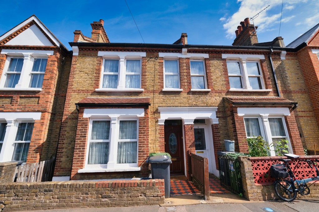 3 bed terraced house for sale in Wearside Road, London  - Property Image 1