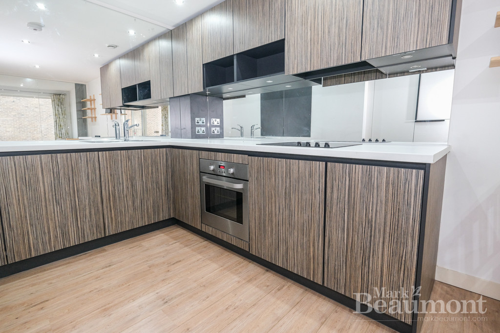 1 bed apartment for sale in Augustine House, London  - Property Image 5