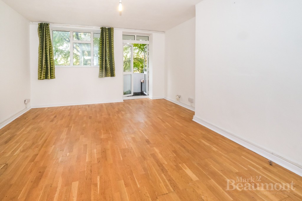 2 bed flat to rent in Wickham Road, London  - Property Image 2