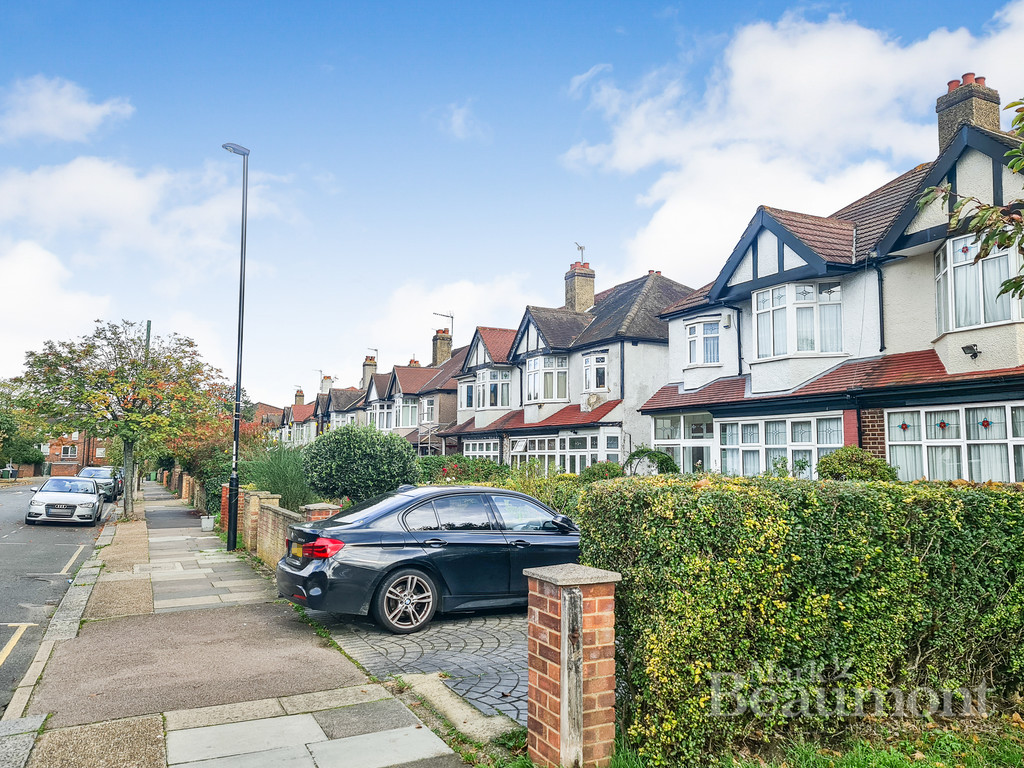 3 bed semi-detached house for sale in College Park Close, London  - Property Image 13