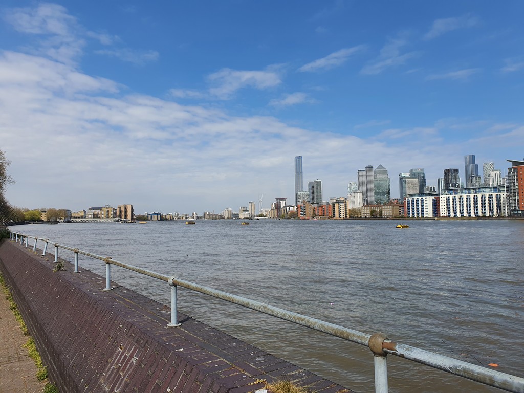 1 bed apartment to rent in Foreshore, London 1