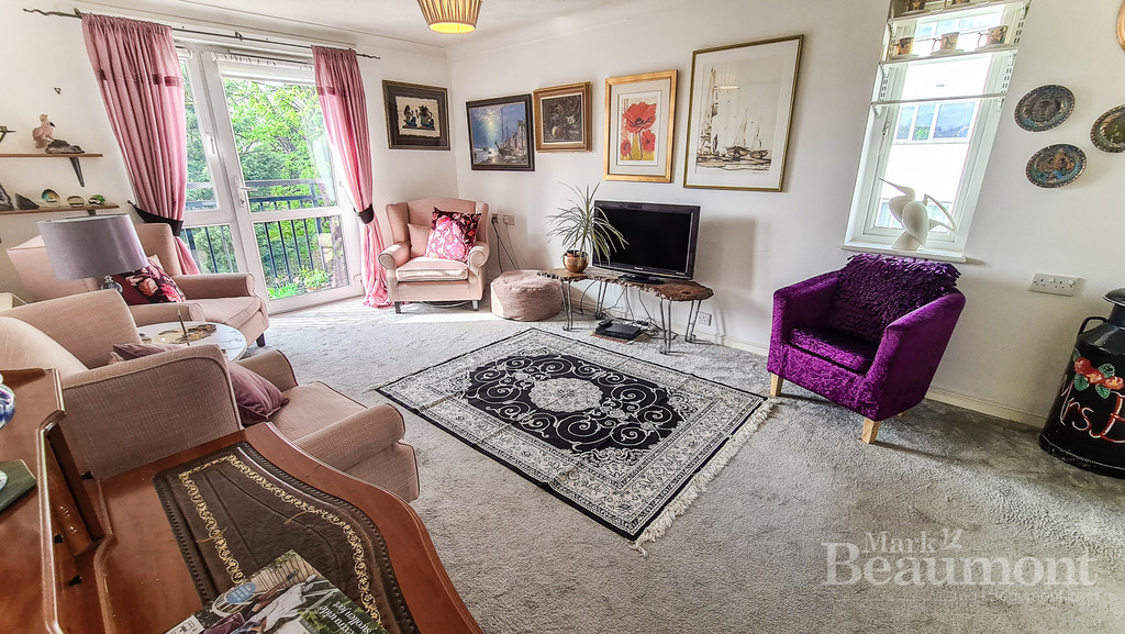 1 bed apartment for sale in Whitburn Road, London 10
