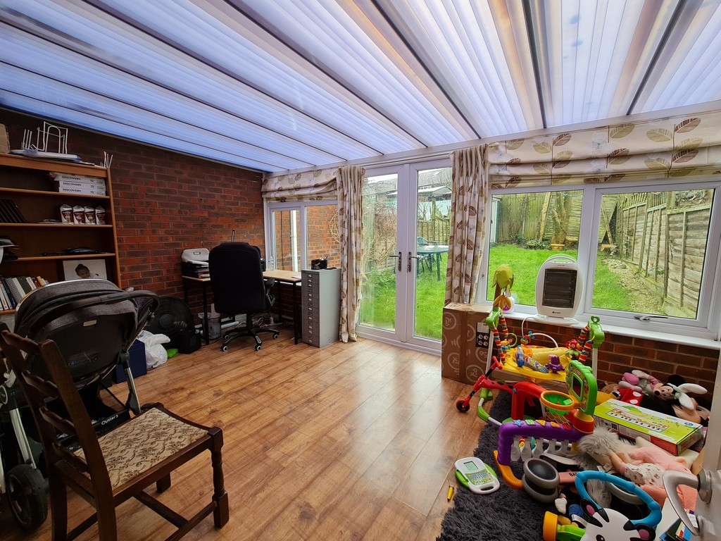 3 bed terraced house for sale in Duddington Close, London  - Property Image 14