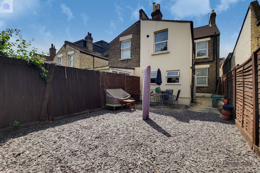1 bed ground floor flat for sale in Ringstead Road, London  - Property Image 10