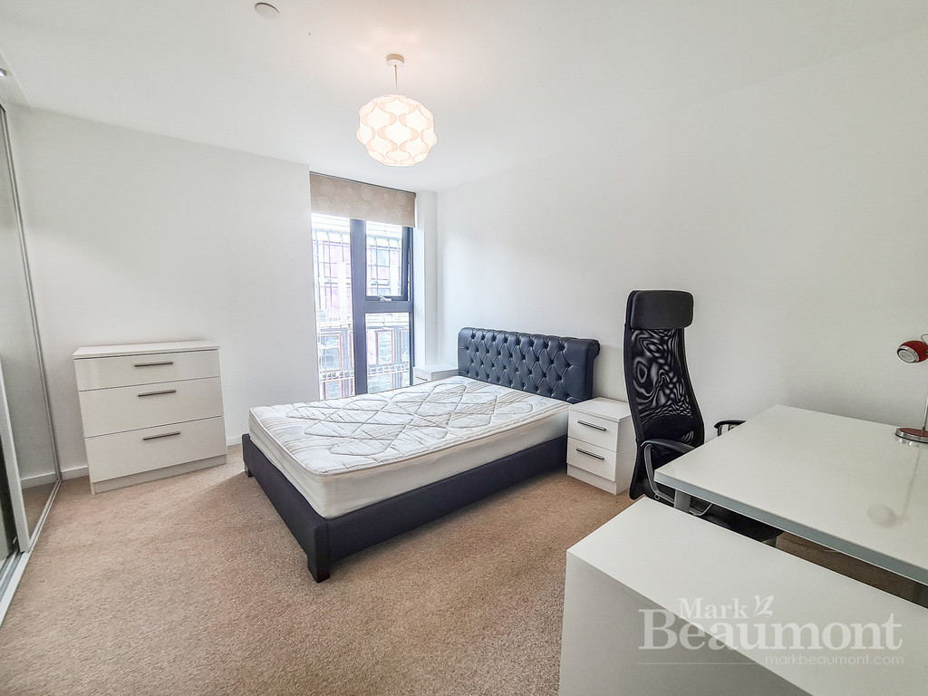 1 bed apartment for sale in Jubilee Heights, London 9