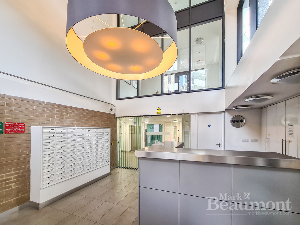1 bed apartment for sale in Jubilee Heights, London  - Property Image 5