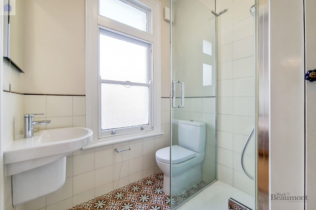 5 bed terraced house for sale in Halesworth Road, London  - Property Image 11