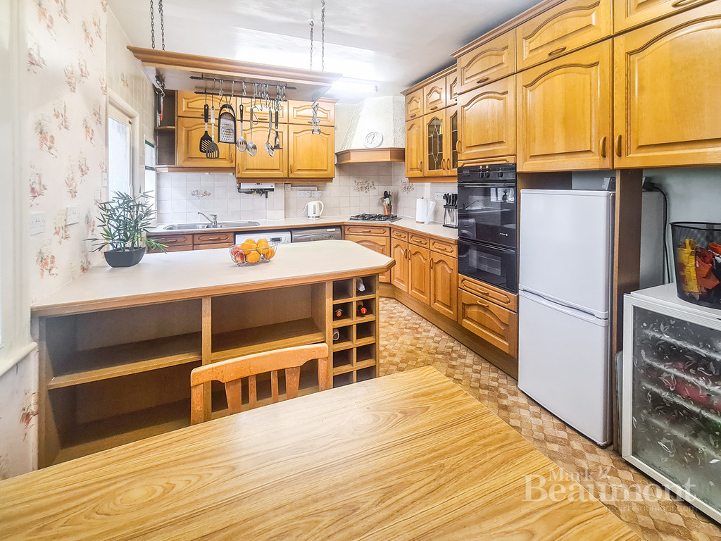 3 bed terraced house for sale in Marsala Road, Lewisham  - Property Image 3