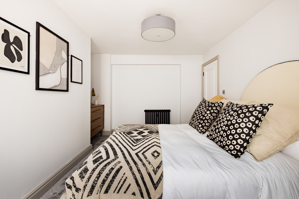 4 bed terraced house for sale in Greenwich High Road, London 30
