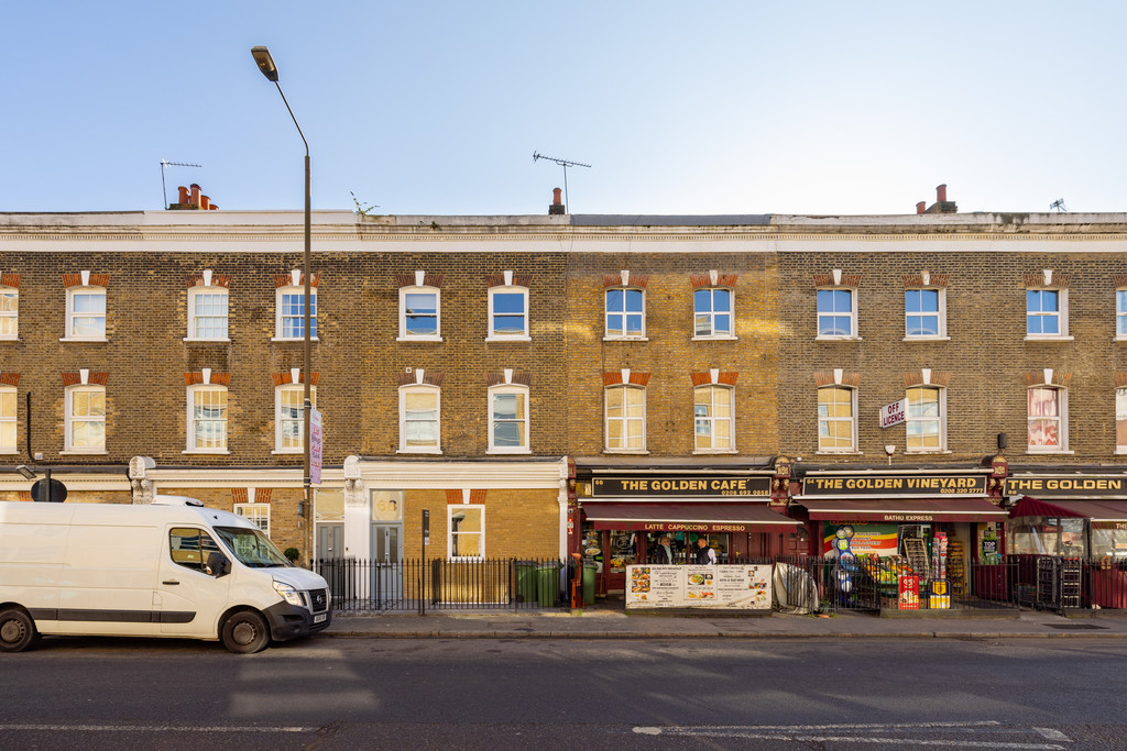 4 bed terraced house for sale in Greenwich High Road, London  - Property Image 40