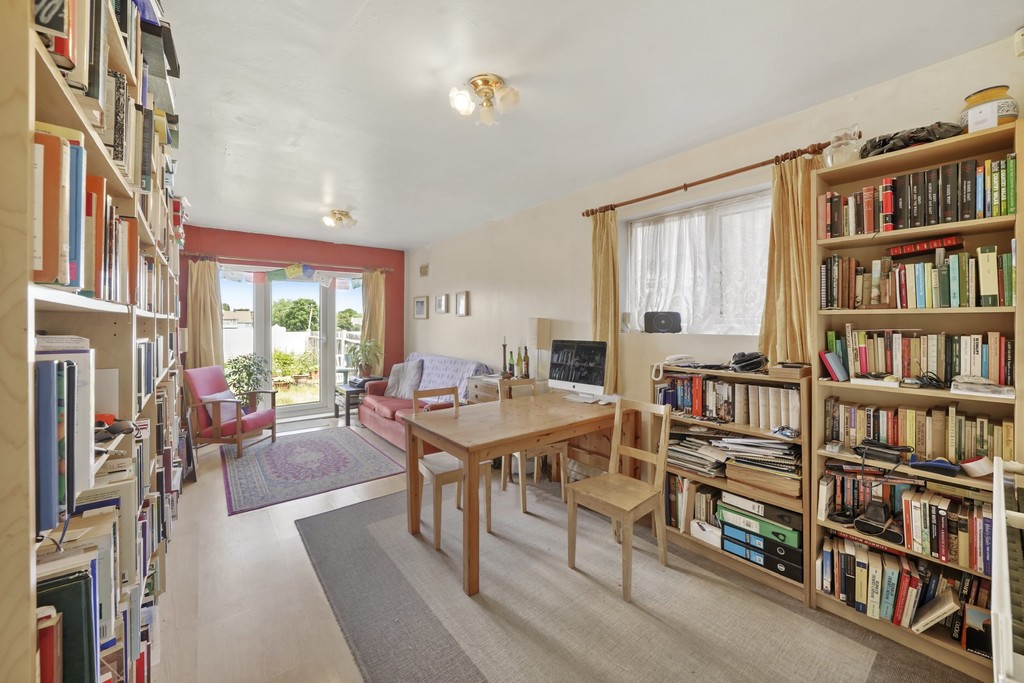 2 bed semi-detached house for sale in Rutland Walk, London  - Property Image 3