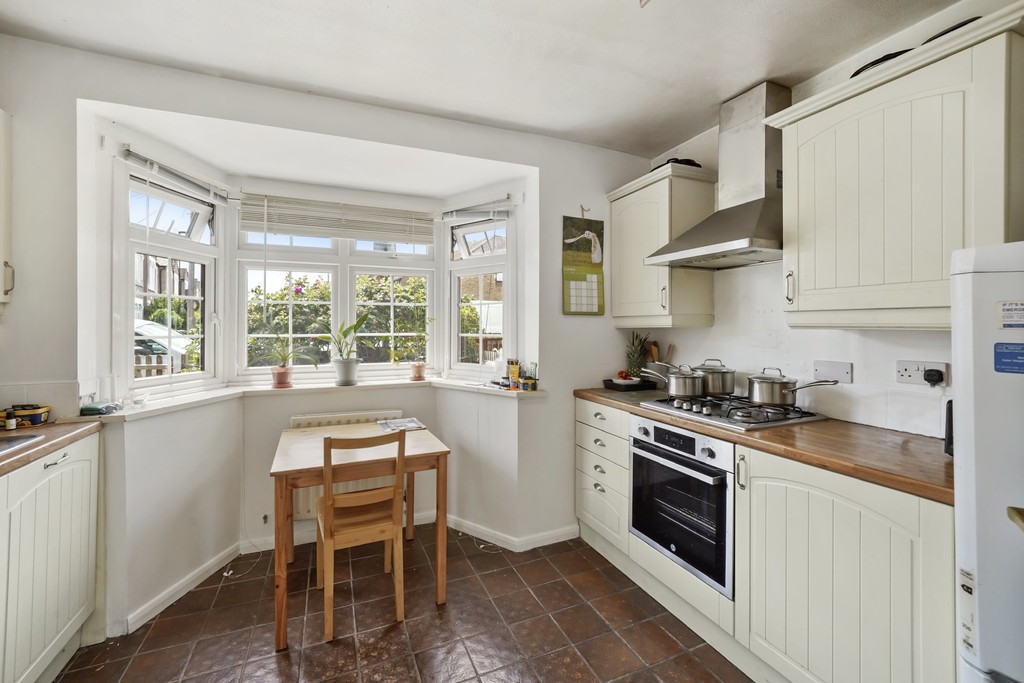 2 bed semi-detached house for sale in Rutland Walk, London  - Property Image 4