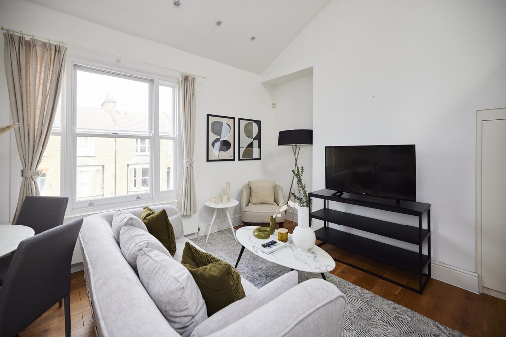 2 bed apartment for sale in Devonshire Drive, London 2