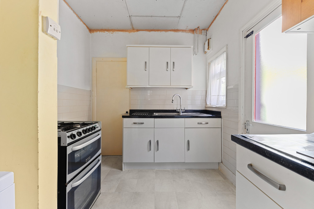 3 bed terraced house for sale in Marsala Road, London 10