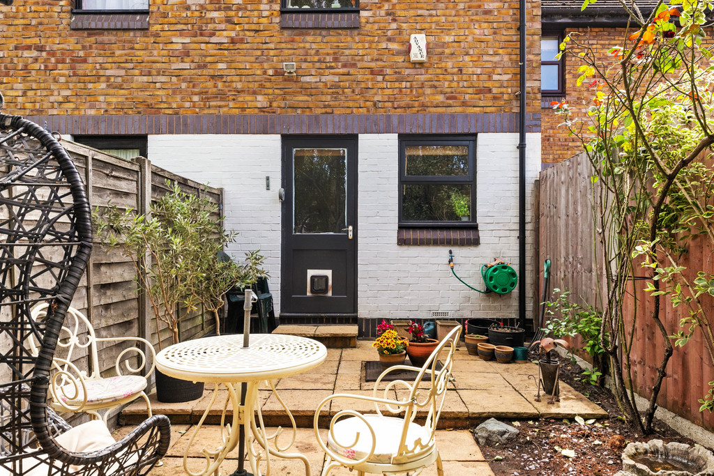 2 bed terraced house for sale in Longbridge Way, London  - Property Image 7