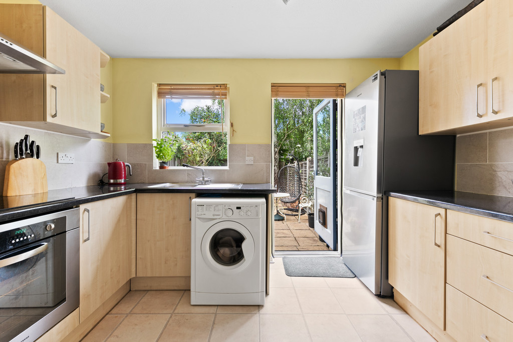 2 bed terraced house for sale in Longbridge Way, London 4