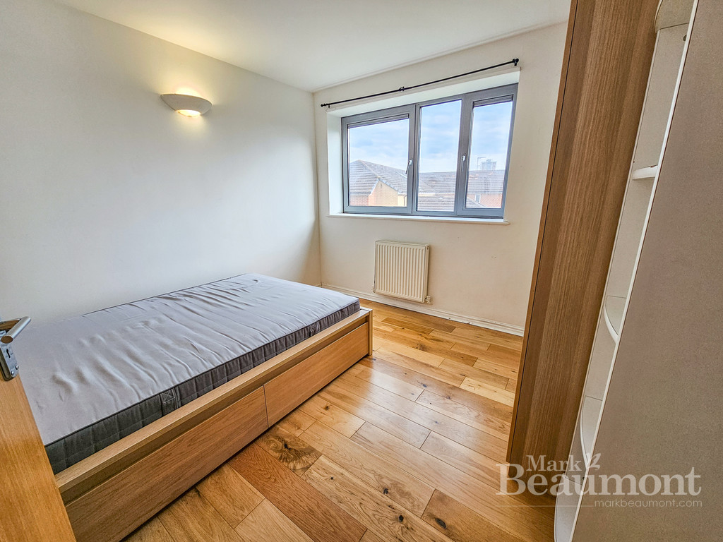 3 bed maisonette for sale in Curness Street, London 6