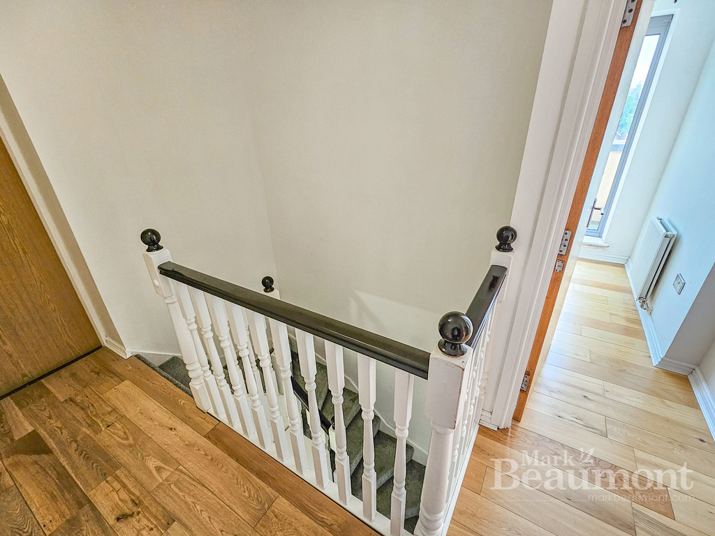 3 bed maisonette for sale in Curness Street, London  - Property Image 6