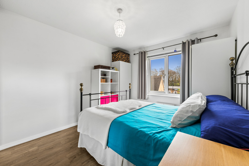 1 bed apartment for sale in Malyons Road, London  - Property Image 2