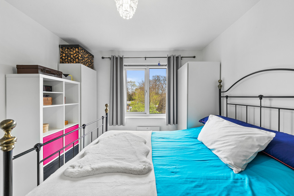 1 bed apartment for sale in Malyons Road, London  - Property Image 2