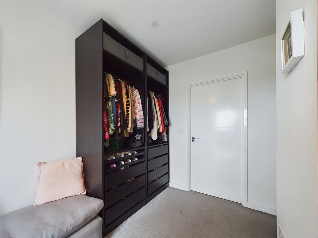 2 bed apartment for sale in Greenwich High Road, London  - Property Image 30