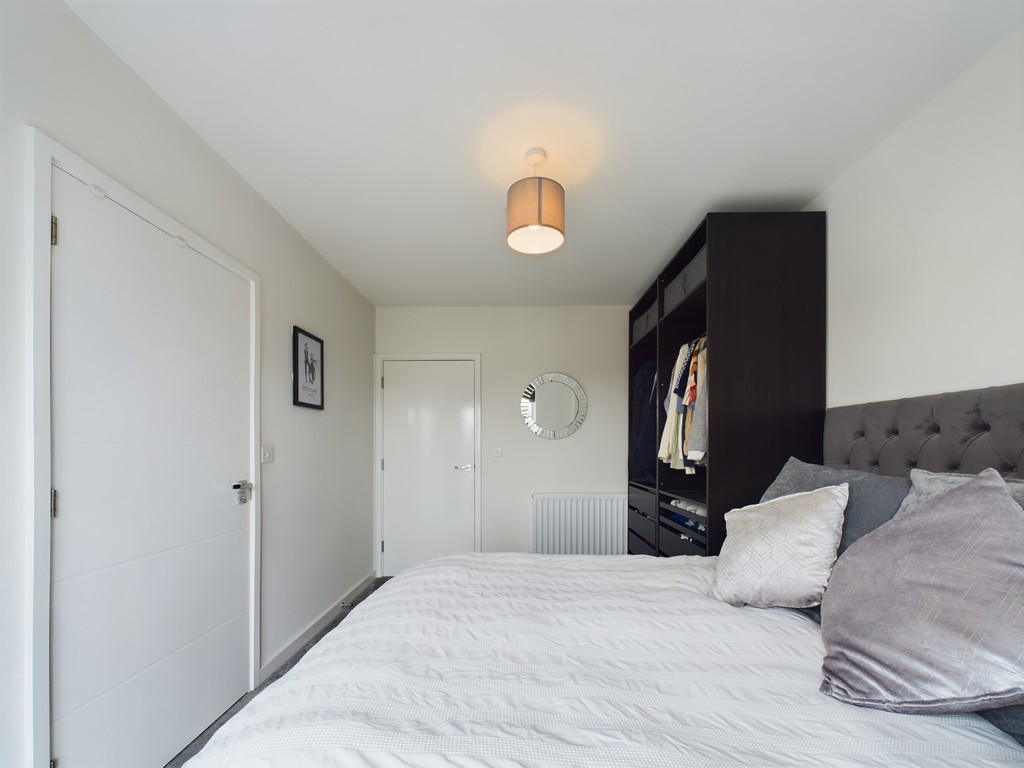 2 bed apartment for sale in Greenwich High Road, London 33
