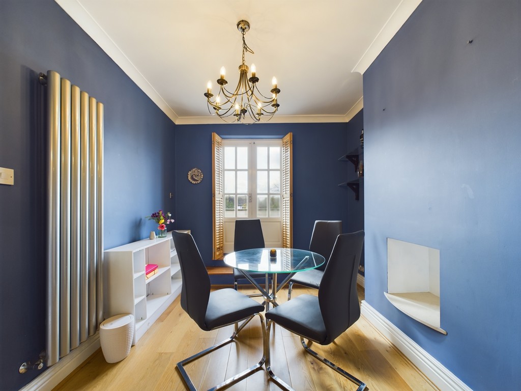 3 bed terraced house for sale in Vanbrugh Hill, London 1