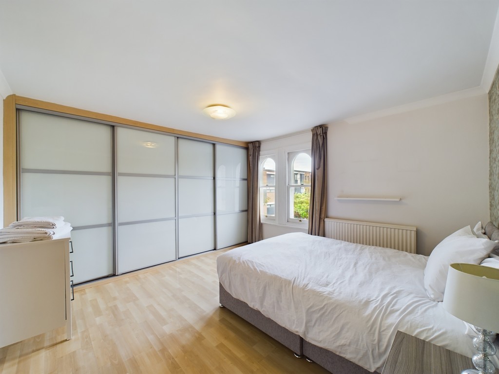 3 bed terraced house for sale in Vanbrugh Hill, London 11