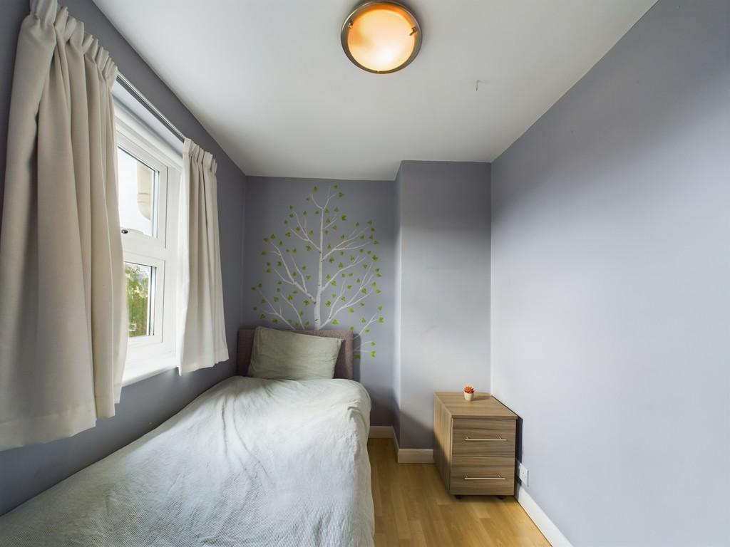 3 bed terraced house for sale in Vanbrugh Hill, London  - Property Image 9