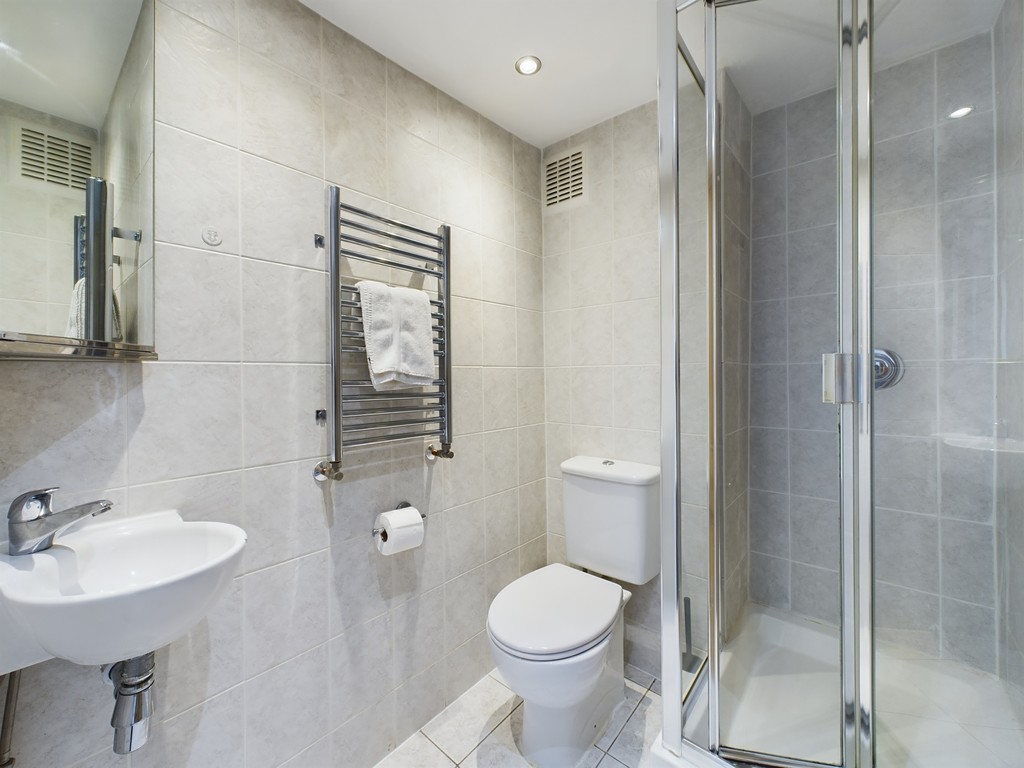 3 bed terraced house for sale in Vanbrugh Hill, London 10