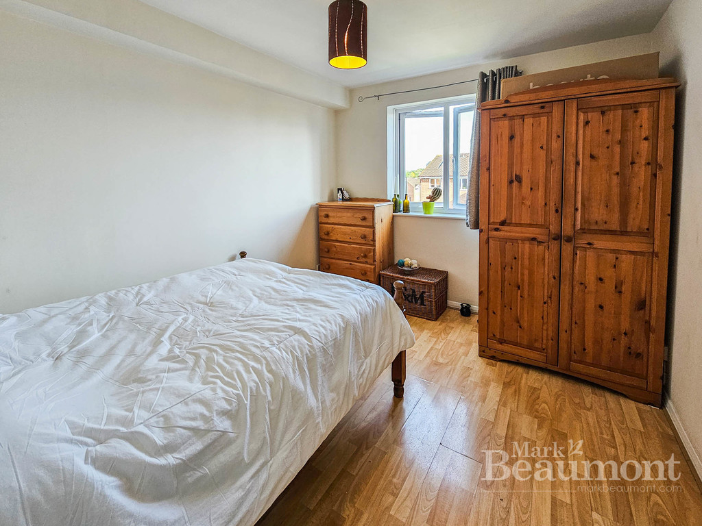 2 bed flat for sale in John William Close, New Cross 3