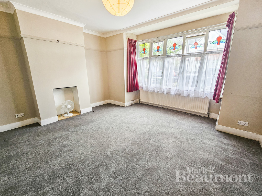 3 bed terraced house to rent in Embleton Road, Ladywell  - Property Image 5