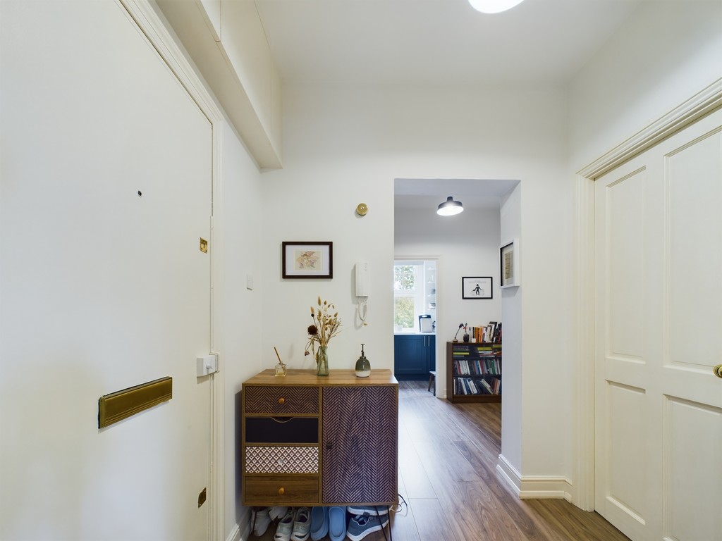 1 bed apartment for sale in Avonley Road, London  - Property Image 16