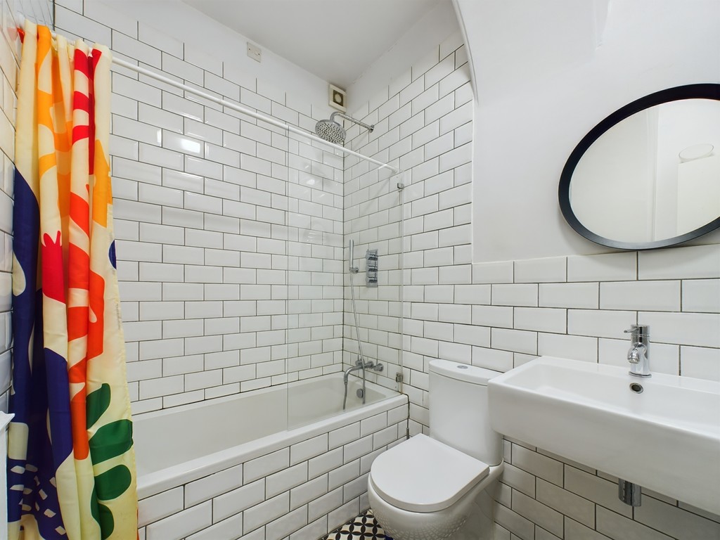 1 bed apartment for sale in Avonley Road, London  - Property Image 30