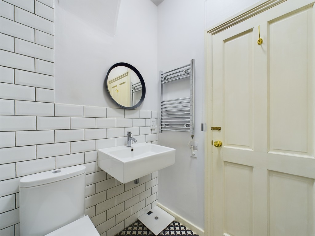 1 bed apartment for sale in Avonley Road, London  - Property Image 32