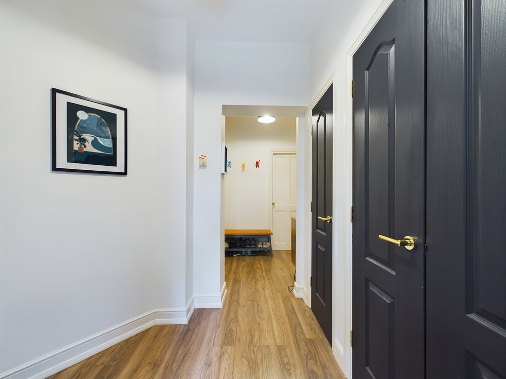 1 bed apartment for sale in Avonley Road, London 7