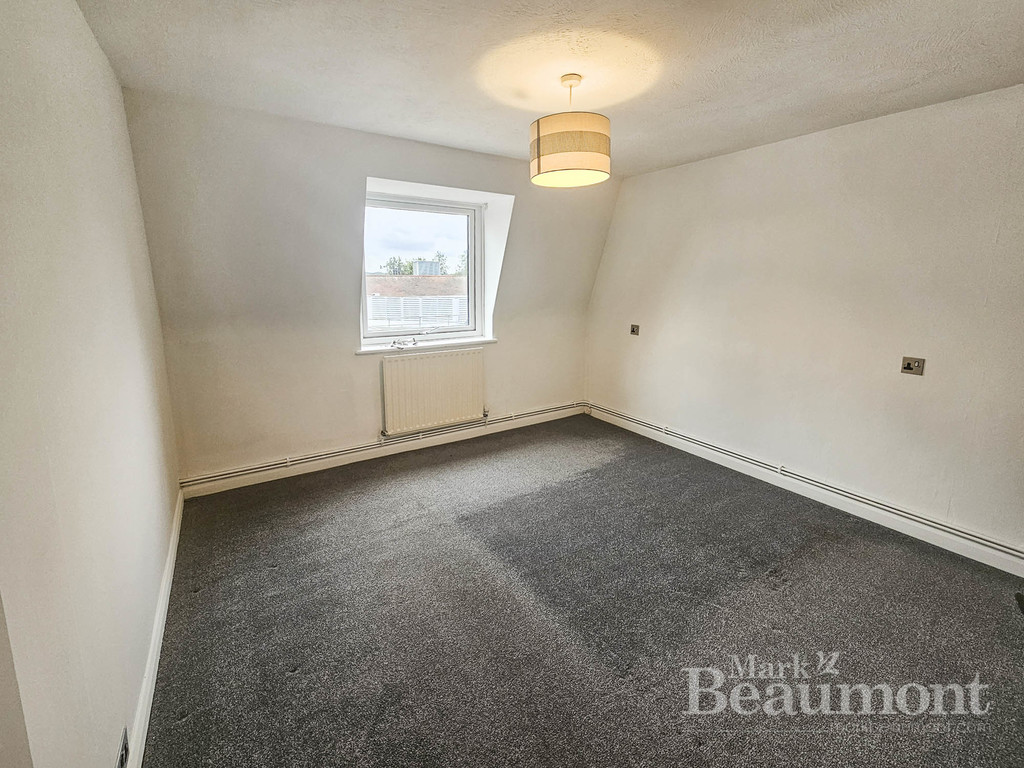 2 bed apartment for sale in Main Road, Bromley 4