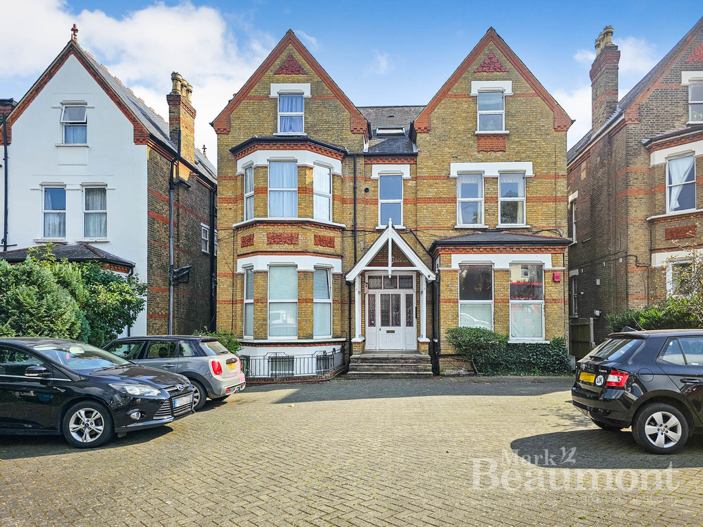 1 bed apartment to rent in Lawrie Park Road, London 0