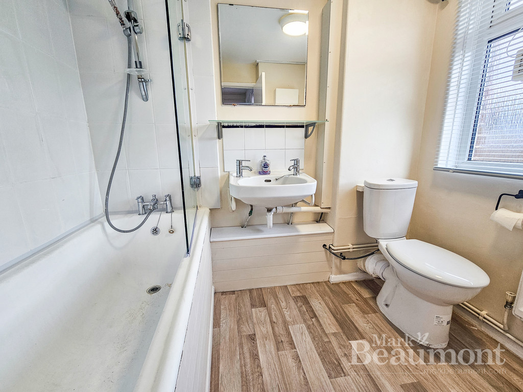 1 bed apartment to rent in Exbury Road, London  - Property Image 5