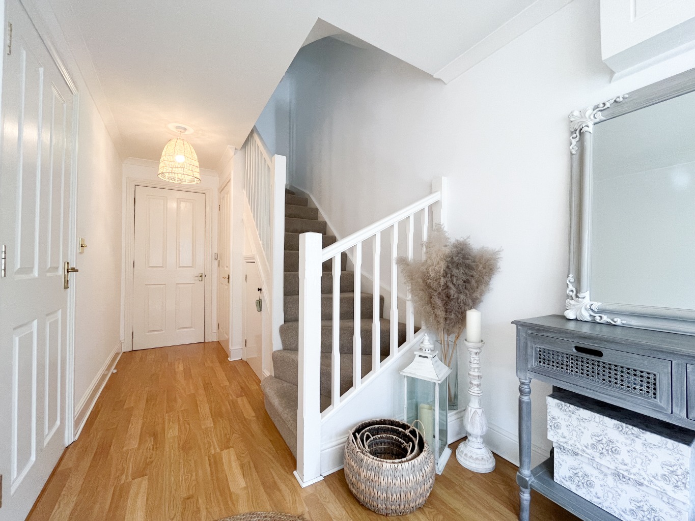 4 bed semi-detached house to rent in Church Road, Ascot  - Property Image 3