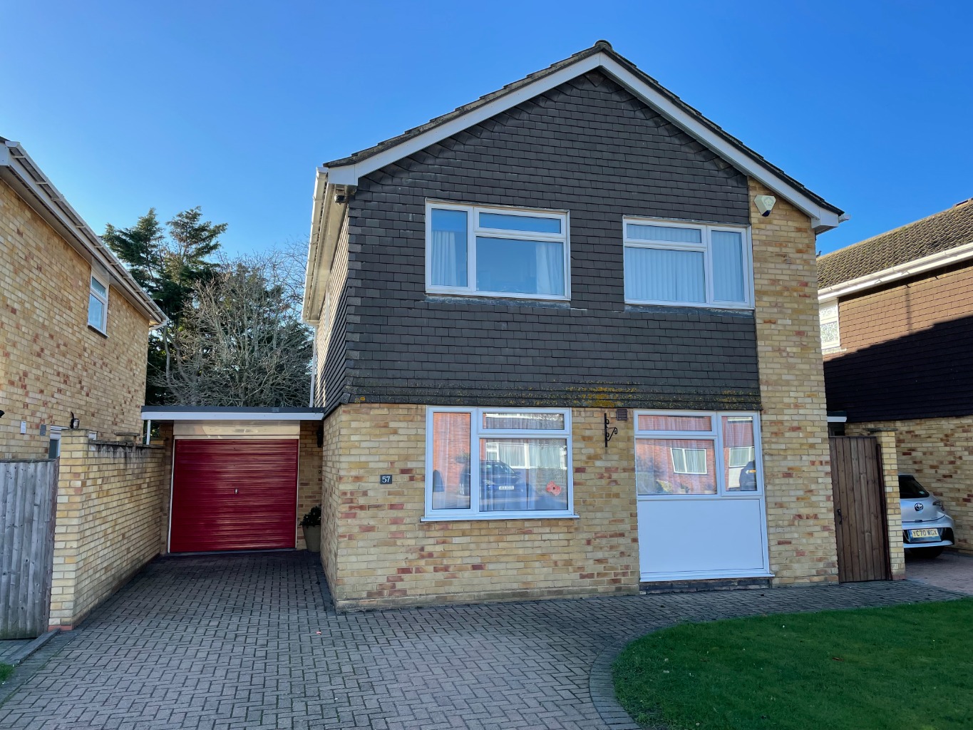 Detached four bedroom house with scope for extension, open plan kitchen/ diner, large lounge, downstairs W.C, attached garage and 60ft south facing garden.
