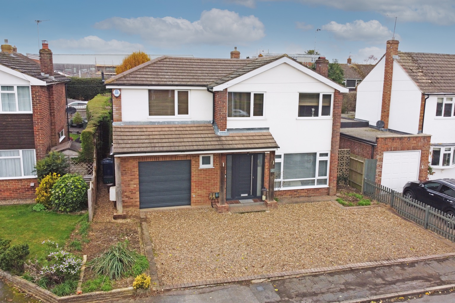 4 bed detached house for sale in School Close, High Wycombe 0