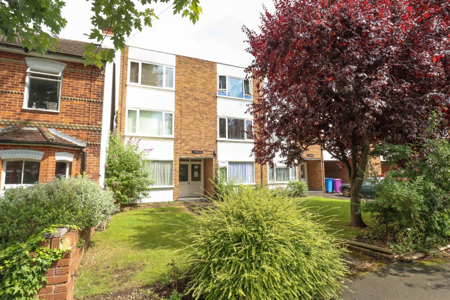 *MARKETED BY CHRIS GRAY* This is a perfect first time, or investment buy!  A ground floor one bedroom apartment presented in excellent condition having undergone recent improvement.