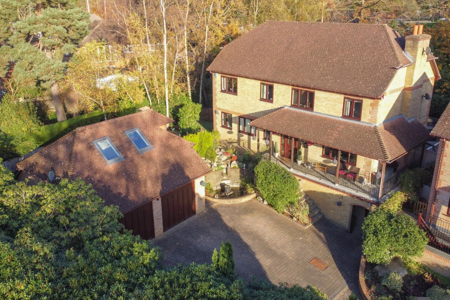 A simply amazing family home, offering accommodation approaching 4750 square feet!  Situated at the top of a cul-de-sac location offering great privacy and seclusion, yet within just a short distance of Camberley town centre and local schools.