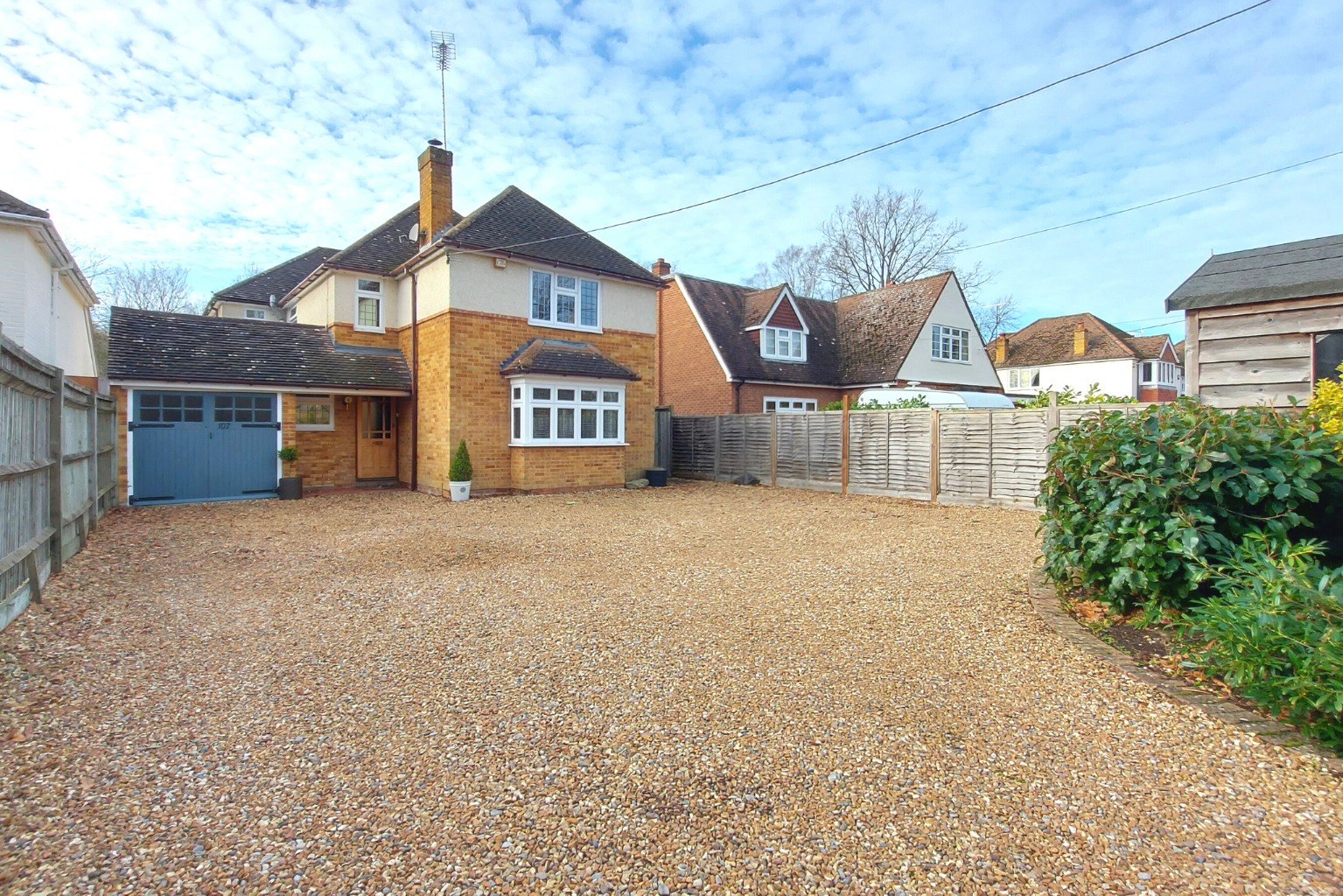 4 bed detached house for sale in Reading Road, Wokingham - Property Image 1