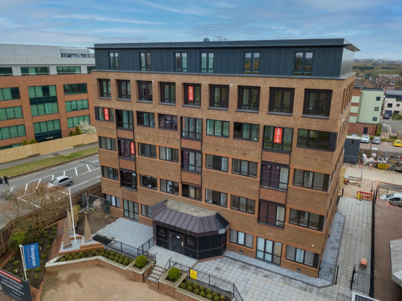 *LIVE IN THE MOST SPECTACULAR DUPLEX APARTMENTS IN SLOUGH WITH SECURE PARKING INCLUDED* *HELP TO BUY SCHEME* *A 5% DEPOSIT IS ALL YOU NEED!*  Marketed by Andy Meade Park House Penthouses, Slough's best new development, now available! Help to Buy Available.