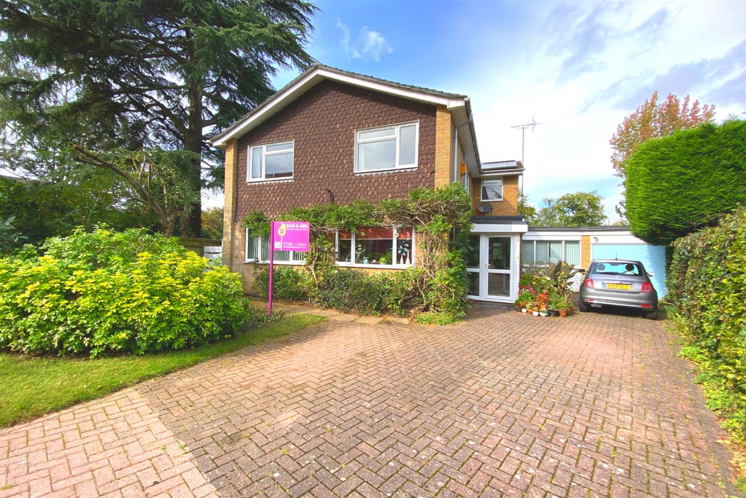**Check out our property video**No chain** This is your opportunity to live in such an incredible location. This detached family home offers so much potential and it's somewhere you would live for a long time, just like the current owners, come and take a further look...