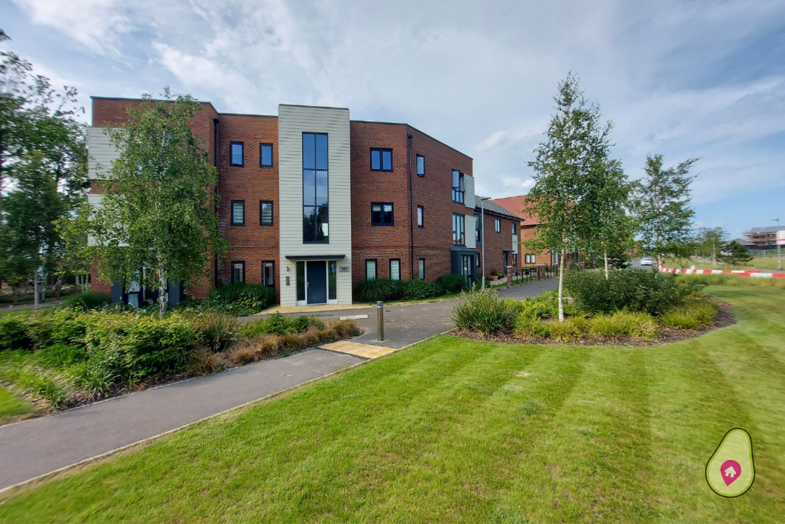 This Impressive high specification apartment with Bucklers Forest on the doorstep has so much to offer, whilst being within walking distance of Crowthorne High Street. Having been built in 2018 by Legal and General Homes, it really is in immaculate condition throughout with allocated parking