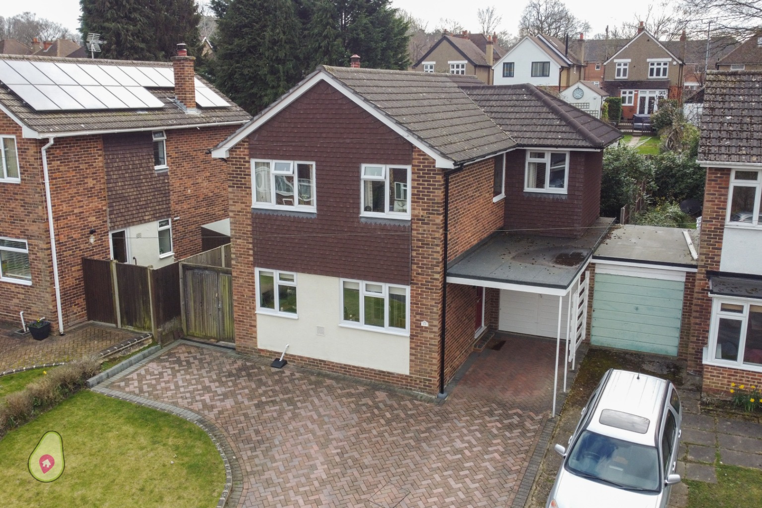 4 bed link detached house for sale in Whitehill Close, Camberley, GU15