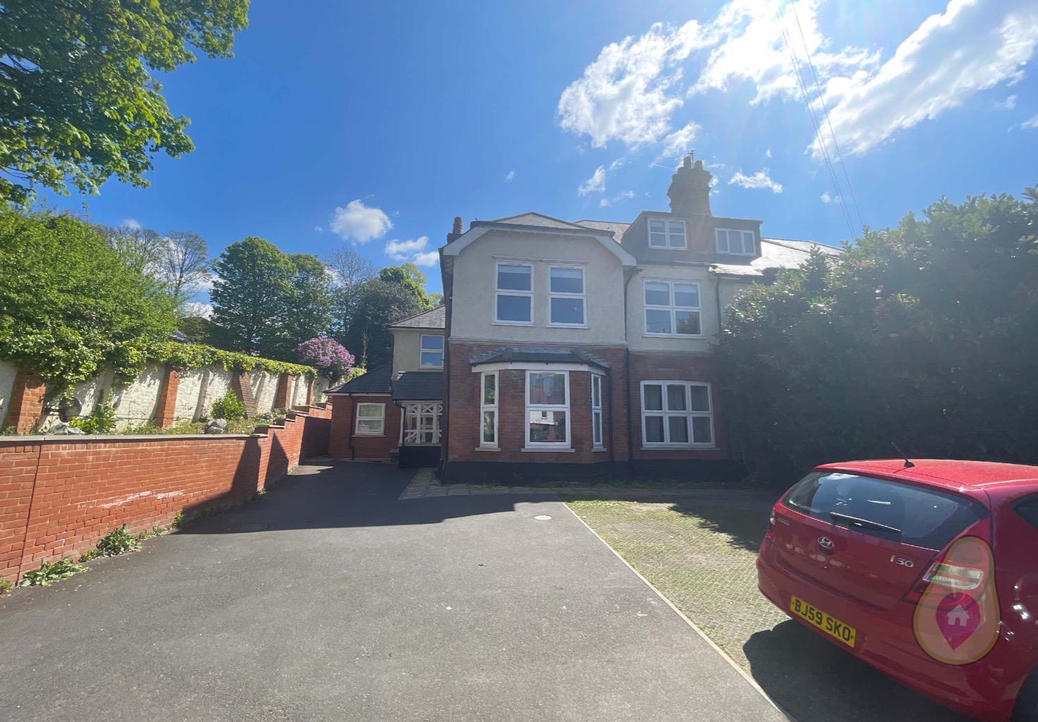 **CHECK OUT THE PROPERTY VIDEO** Just a short walk from the town centre and mainline railway station, this is a large two bedroom ground floor flat. The lease has 994 years remaining and the service charges are very reasonable. Making this property an excellent investment.